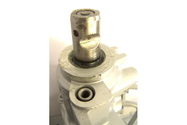 Lenkgetriebe Porsche Cayenne 92A  Baujahr ab 06 10  mit Servotronic  95534701113